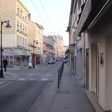 Апарт отель Le Patio Des Traboules Лион Экстерьер фото