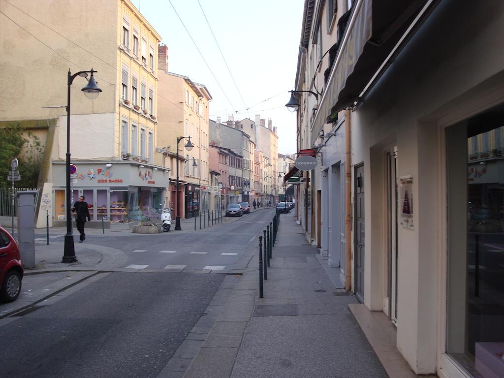 Апарт отель Le Patio Des Traboules Лион Экстерьер фото